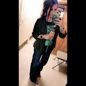 Meet your Posher, Shelby